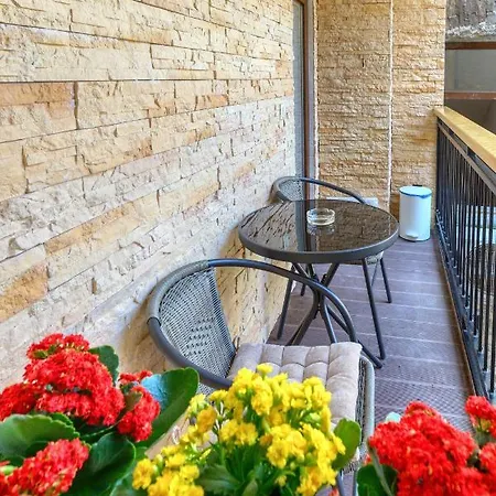 Tale - Brand New In Pula's Old Town, With Free Netflix And Wi-fi アパート *