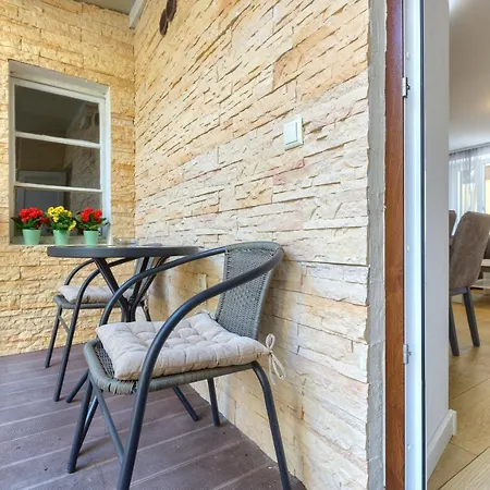Tale - Brand New In Pula's Old Town, With Free Netflix And Wi-fi アパート プーラ