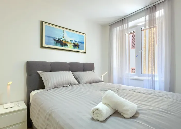 Tale - Brand New In Pula's Old Town, With Free Netflix And Wi-fi Lejlighed