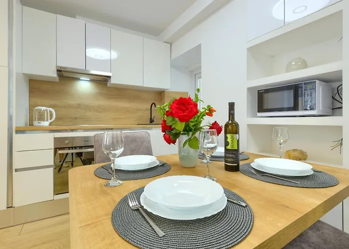 Tale - Brand New In Pula's Old Town, With Free Netflix And Wi-fi Lejlighed